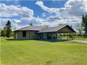 Enchant Park Campground - Large Family Centre